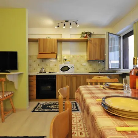Des Alpes-13 By Interhome
